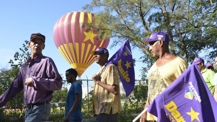 PLD proclama a Danilo Medina en medio de gran aparato publicitario