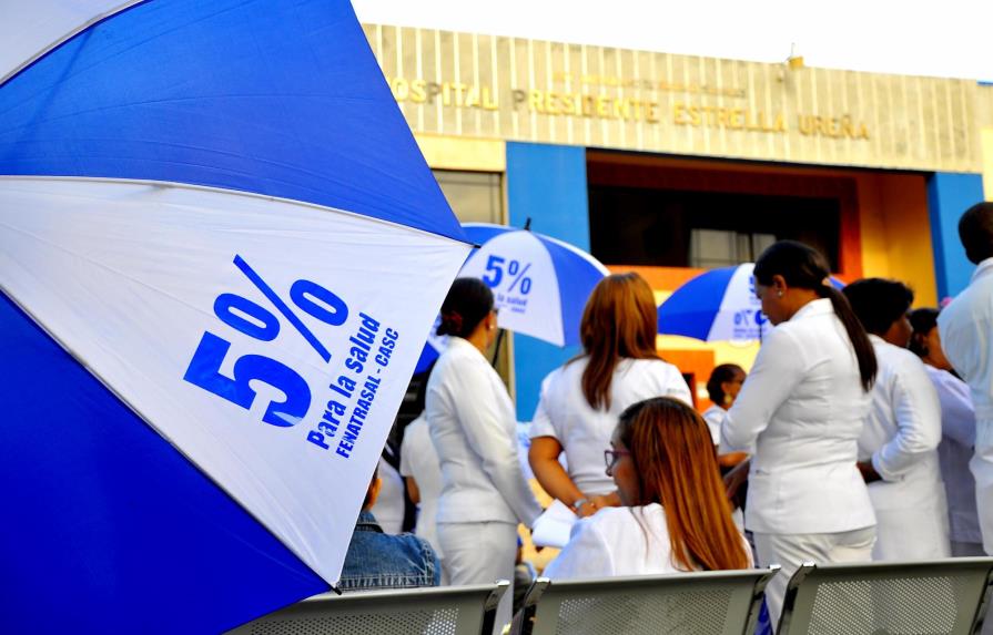 El Colegio Médico anuncia un nuevo paro, gremios a favor del gobierno lo rechazan