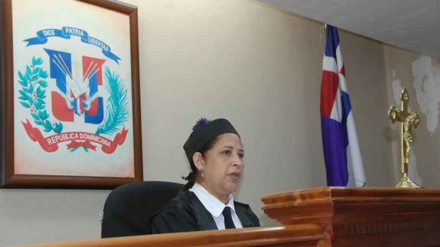 Ángel Lockward considera que una jueza no puede derogar la Constitución