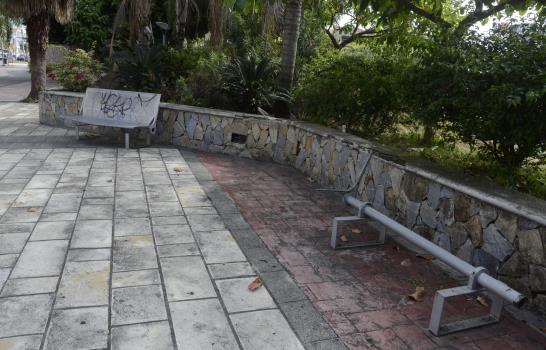 El parque ambiental de la Núñez de Cáceres está en progresivo deterioro El parque ambiental de la Núñez de Cáceres está en progresivo deterioro