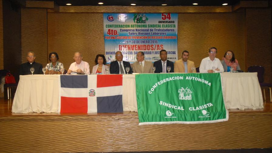 Administrador de Riesgo de Salud plantea subir 100% salario base de cotización por discapacidad