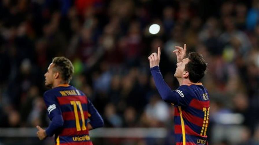 Suárez y Messi lideran goleada 7-0 de Barsa ante Valencia 