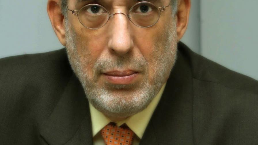 El jurado del Premio Pedro Henríquez Ureña asegura actuó con libertad al seleccionar a Vargas Llosa 