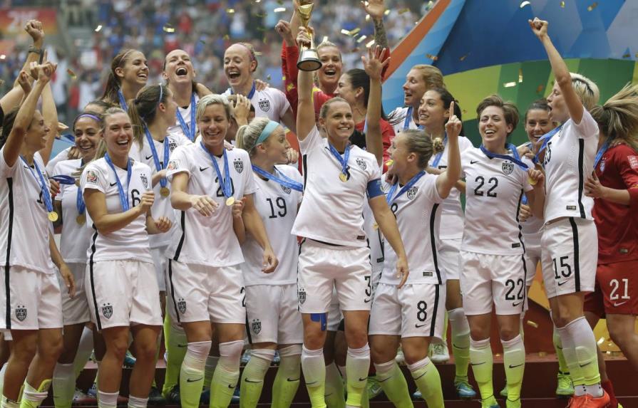 La Federación de fútbol de EEUU lleva a la justicia a su equipo femenino
