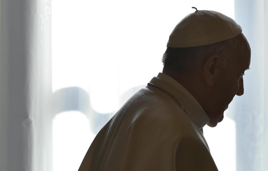 Twitter crea emoticonos para la visita a México del papa “más digital” 