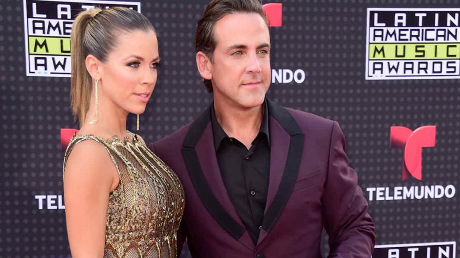 Actriz Ximena Duque se refugia en la religión tras finalizar su relación con Carlos Ponce
