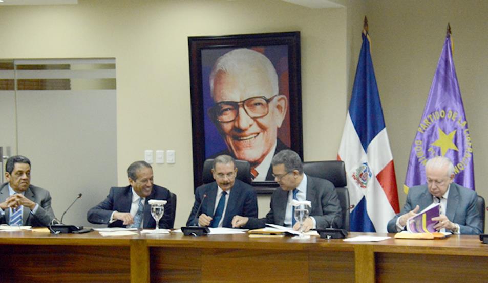 El PLD decide hoy casos de La Vega y Santo Domingo Norte