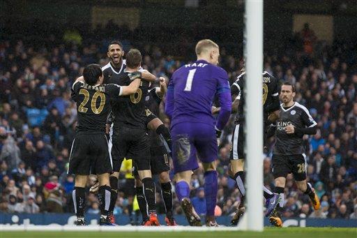 Leicester vence 3-1 a Man City y se aleja en la Premier 