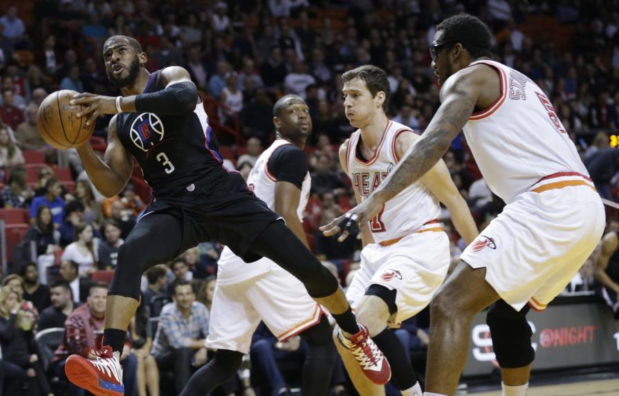 Chris Paul se sacude tras mal inicio y Clippers vencen a Heat 