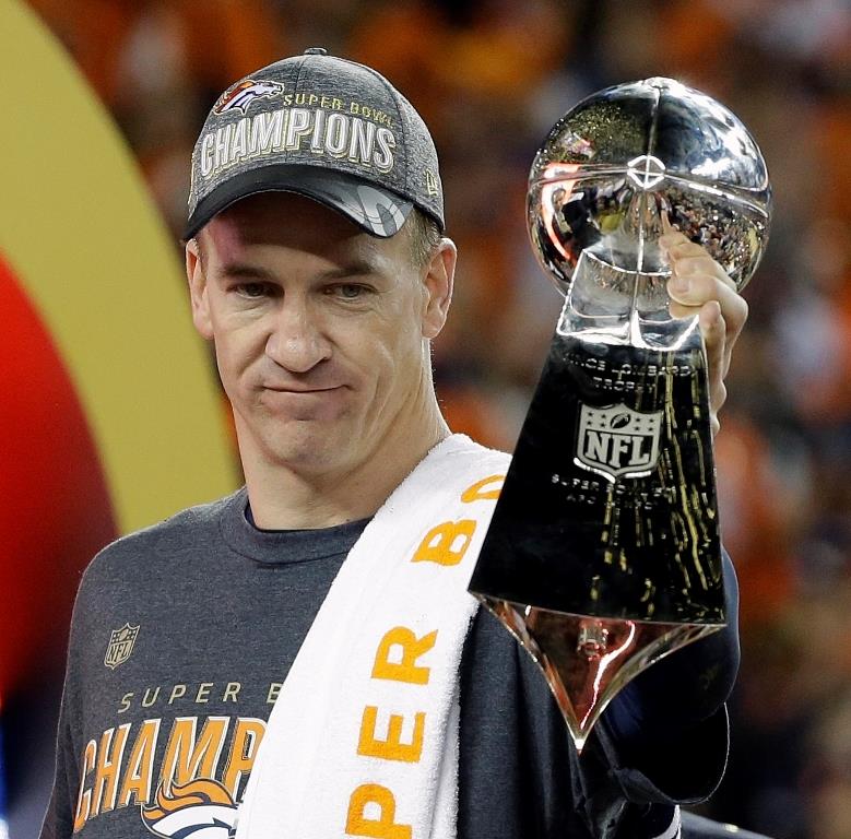 Peyton Manning victorioso de nuevo, aunque sin brillar en el Super Bowl