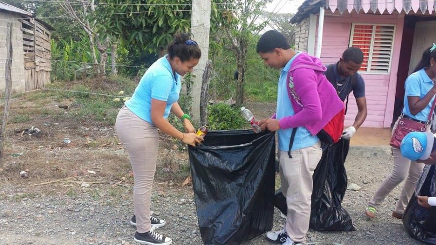 Ministerio de Salud envía muestras de pacientes con síntomas de Zika a diagnosticar a Puerto Rico Ministerio de Salud envía muestras de pacientes con síntomas de Zika a diagnosticar a Puerto Rico