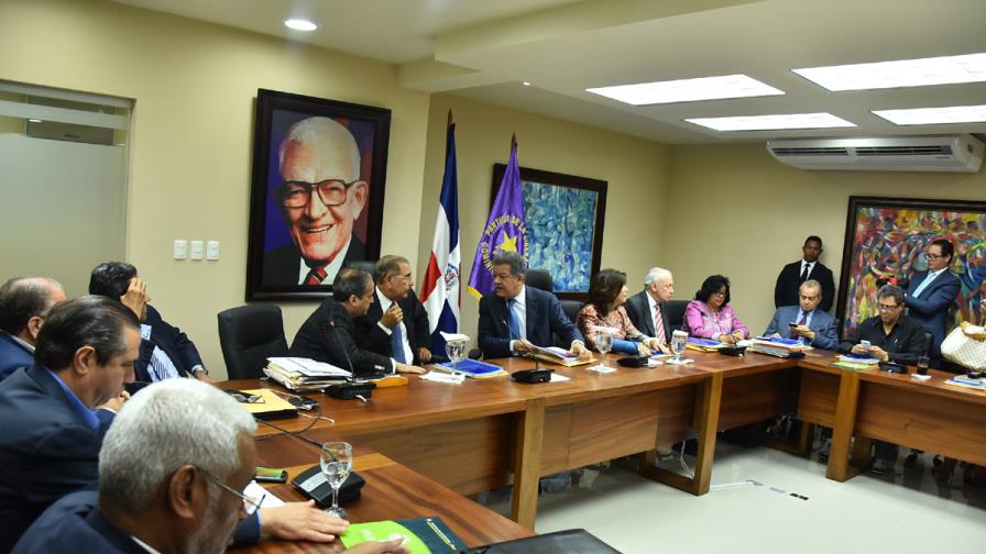 El PLD alcanza un acuerdo sobre las candidaturas de La Vega y Santo Domingo Norte El PLD alcanza un acuerdo sobre las candidaturas de La Vega y Santo Domingo Norte