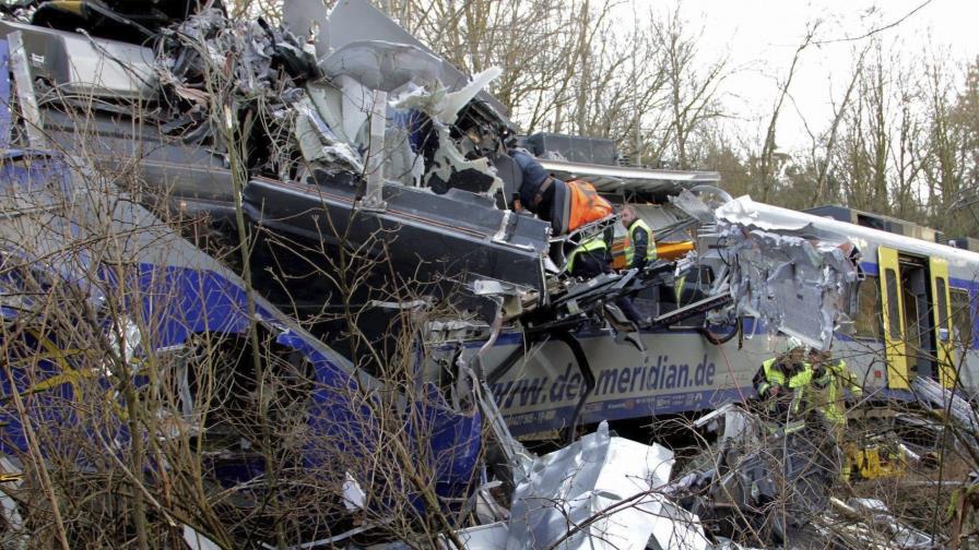 Al menos 10 muertos en peor accidente ferroviario en Alemania en cinco años