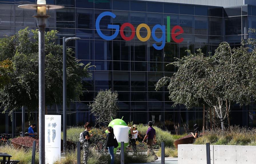 Google contribuye a avisos contra extremistas