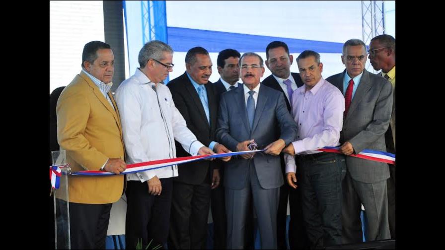 Presidente Medina entrega cuatro obras en la Línea Noroeste