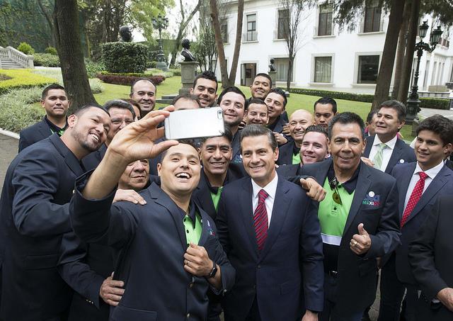 Peña Nieto elogia a los Venados de Mazatlán por título en la Serie del Caribe