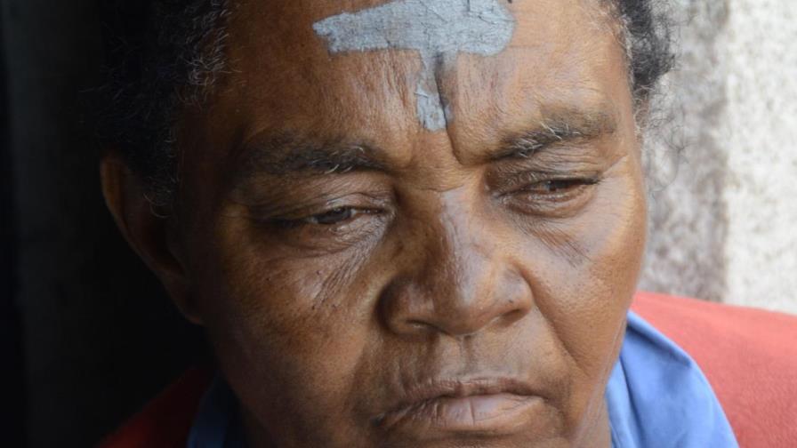 Católicos acuden hoy a templos para la imposición de la ceniza