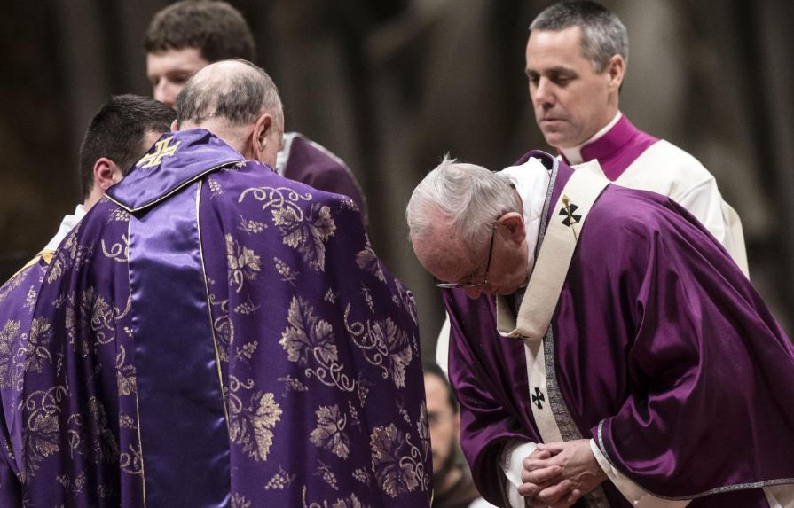 El papa Francisco envía a sacerdotes a diócesis del mundo para perdonar pecados