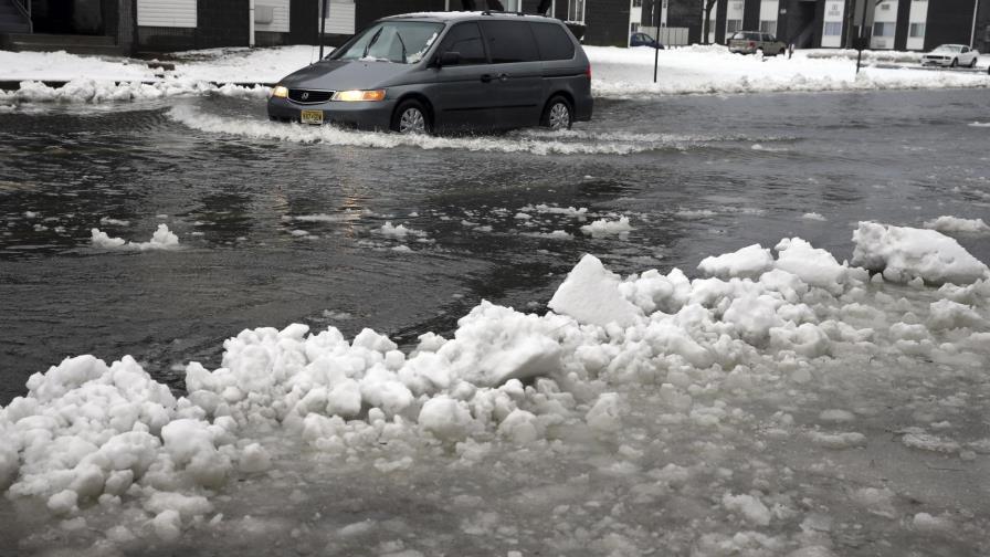Agencia Espacial advierte que desaparición de dique natural de hielo en la Antártida contribuiría a elevar el nivel del mar