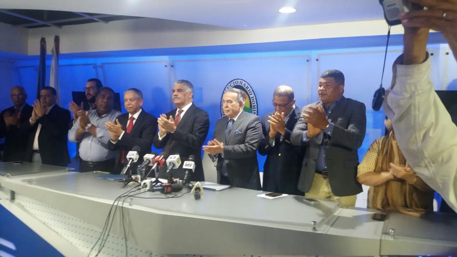 Héctor Guzmán: Luis Abinader se comporta como un niño caprichoso, malcriado y elitista