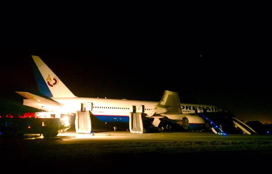 Avión aterriza de emergencia en Punta Cana, no se reportan lesionados 