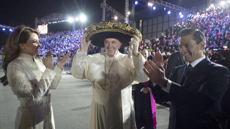 El papa Francisco denuncia en México que privilegios llevan a corrupción y narcotráfico El papa Francisco denuncia en México que privilegios llevan a corrupción y narcotráfico