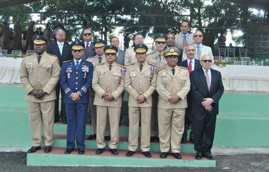 El Ejército de República Dominicana reconoce a pasados comandantes