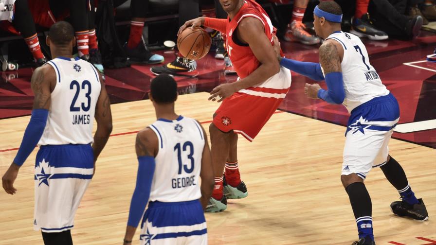 El Oeste complace a Kobe Bryant en su despedida en una muestra de poder sobre el Este