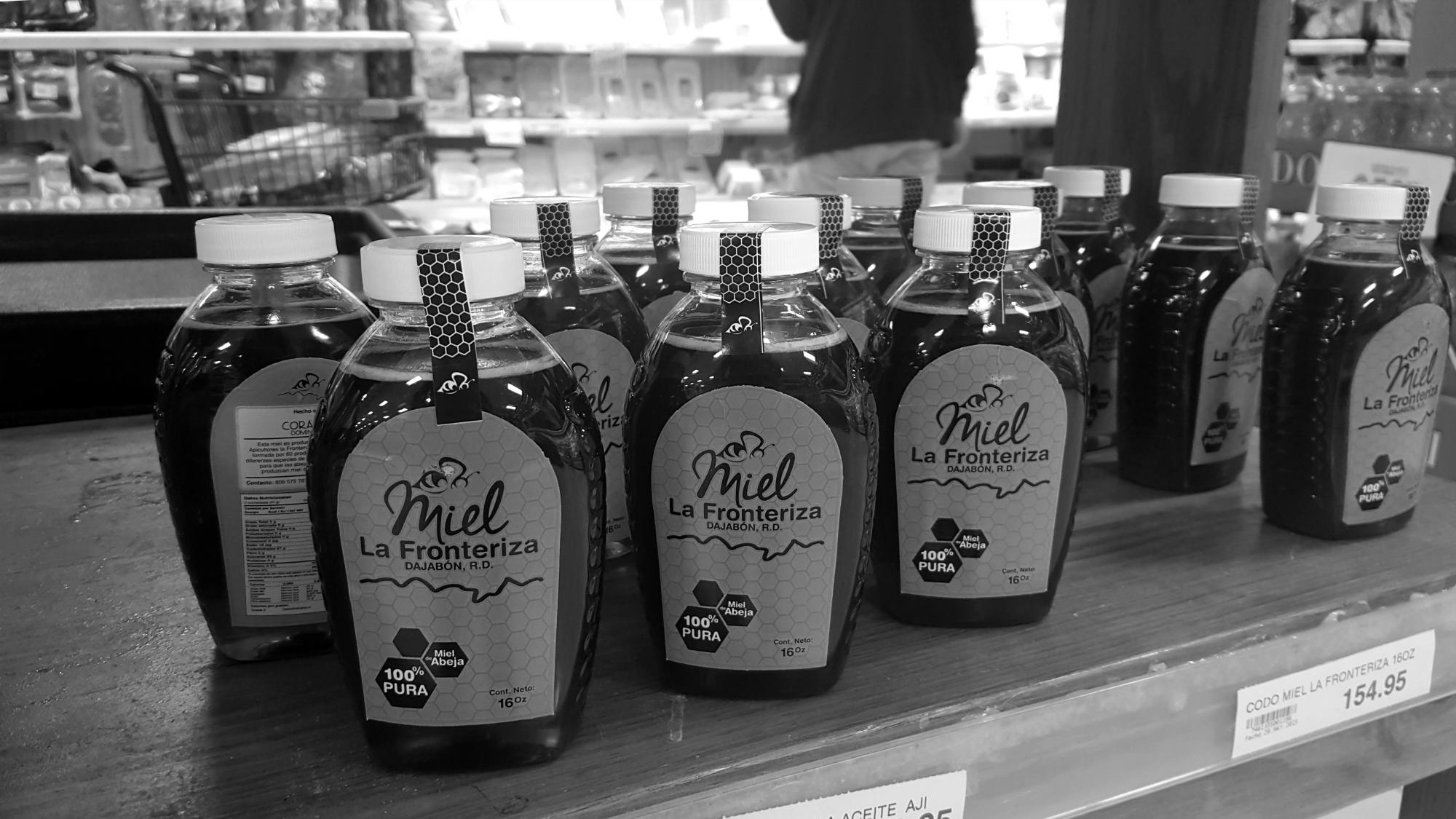 Miel producida en Dajabón comercializada en por CCN.
