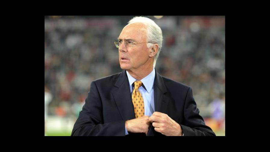 Comité de Ética de la FIFA advierte y multa a Franz Beckenbauer Comité de Ética de la FIFA advierte y multa a Franz Beckenbauer