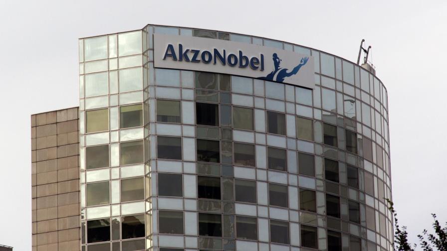 Akzo Nobel comprará negocio revestimientos de BASF