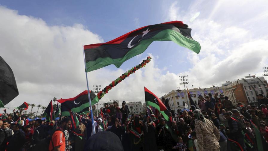 Parlamento de Tobruk pospone una semana la sesión para aprobar el gobierno