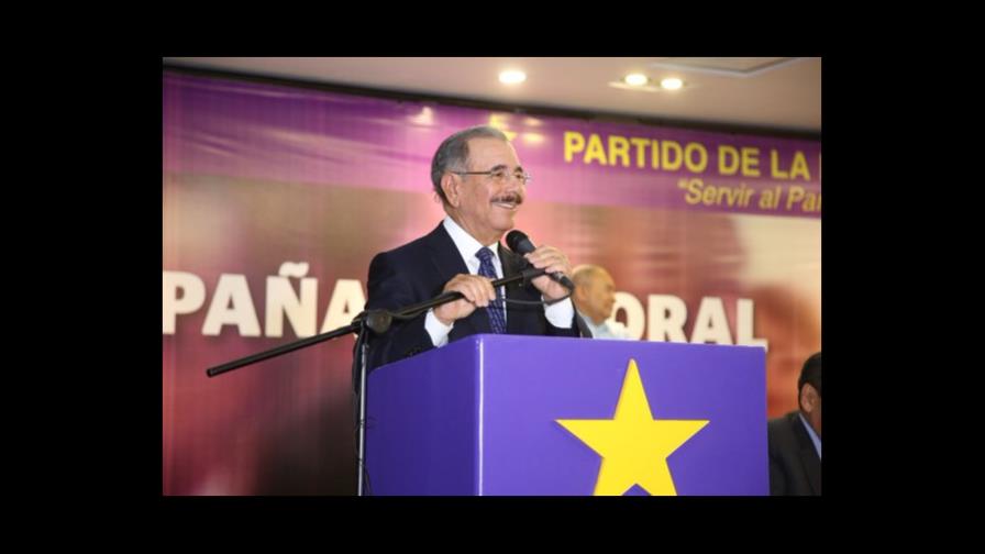 Danilo Medina anuncia los que dirigirán su campaña