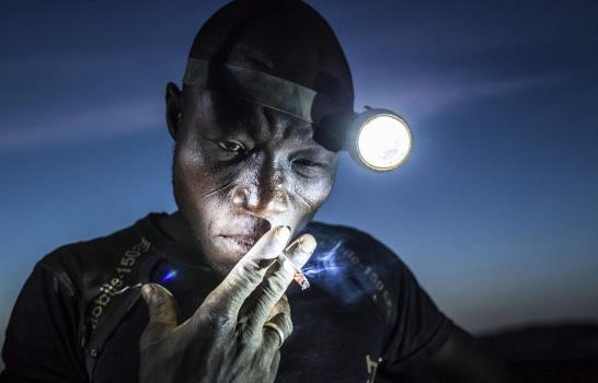 Una foto que escenifica el drama de los refugiados gana el premio World Press