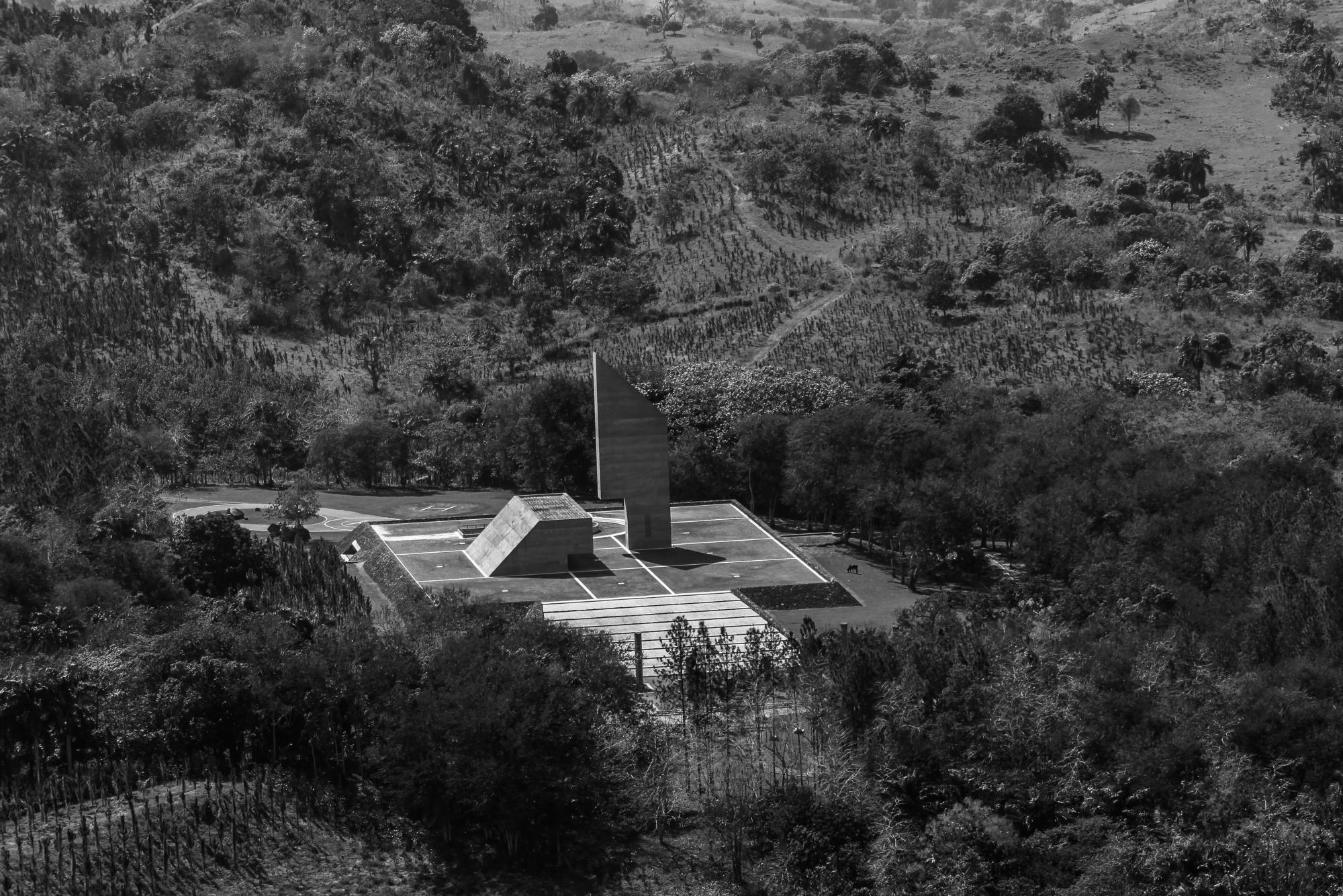Vista aérea del monumento a la gesta de la Restauración en Capotillo. 