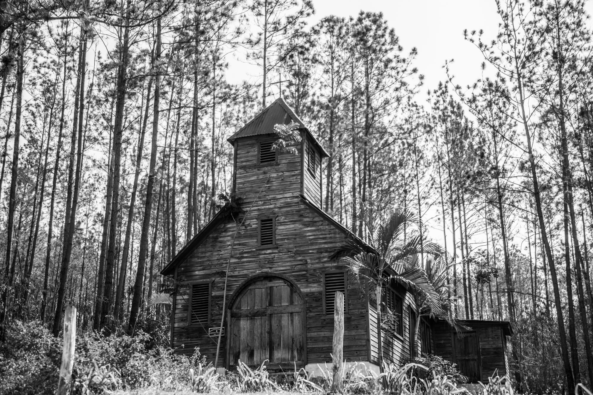 Iglesia de Villa Anacaona, Dajabón.