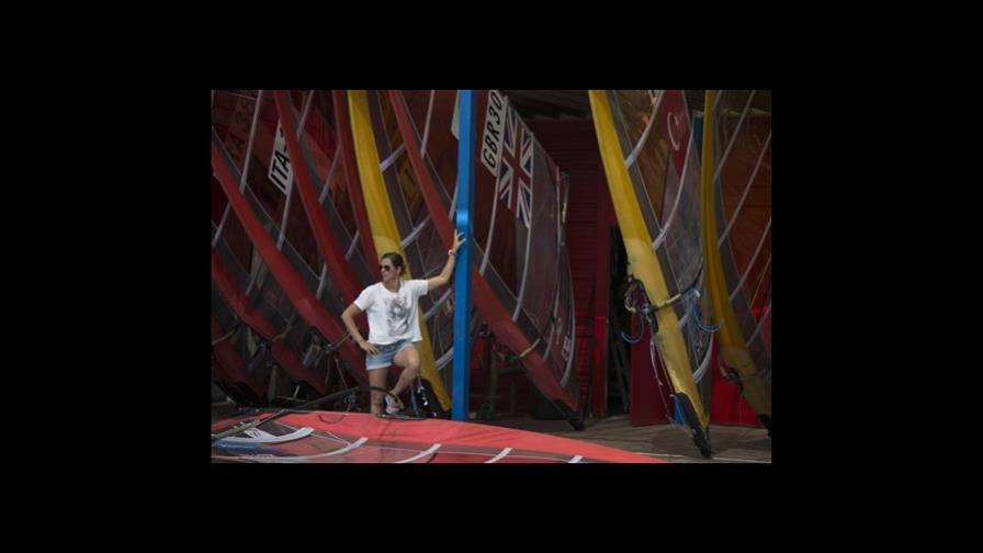 Campeona de windsurf dice que contrajo zika en Brasil 