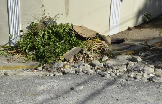 Un hoyo en El Cerro     de Arroyo Hondo