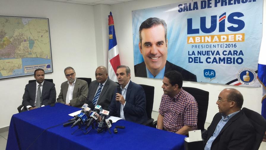 Abinader dice Giuliani llega el domingo para asesorarlo en programa contra el crimen