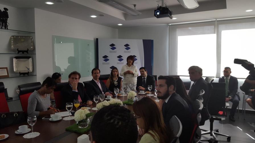 Piden exenciones fiscales para empresas que emitan acciones en el mercado de valores