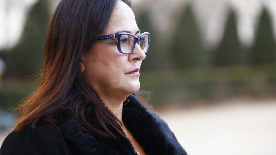 Madre de Neymar dice no conocer detalles del pase del jugador al Barcelona Madre de Neymar dice no conocer detalles del pase del jugador al Barcelona