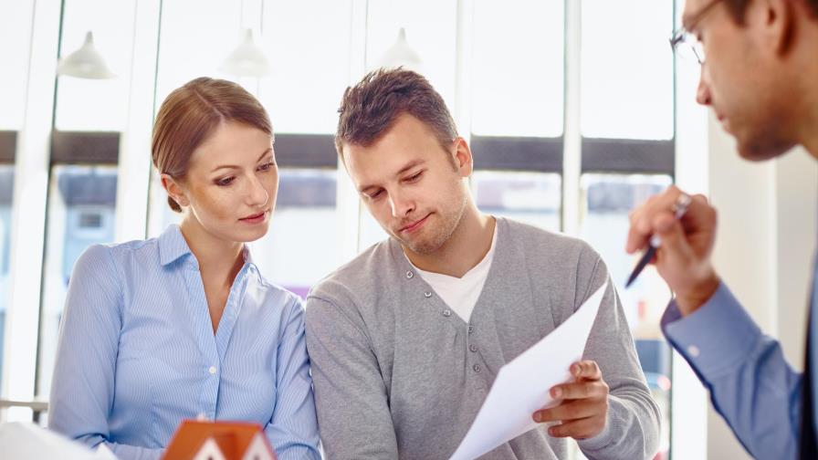 El riesgo con las agencias calificadoras de riesgo El riesgo con las agencias calificadoras de riesgo