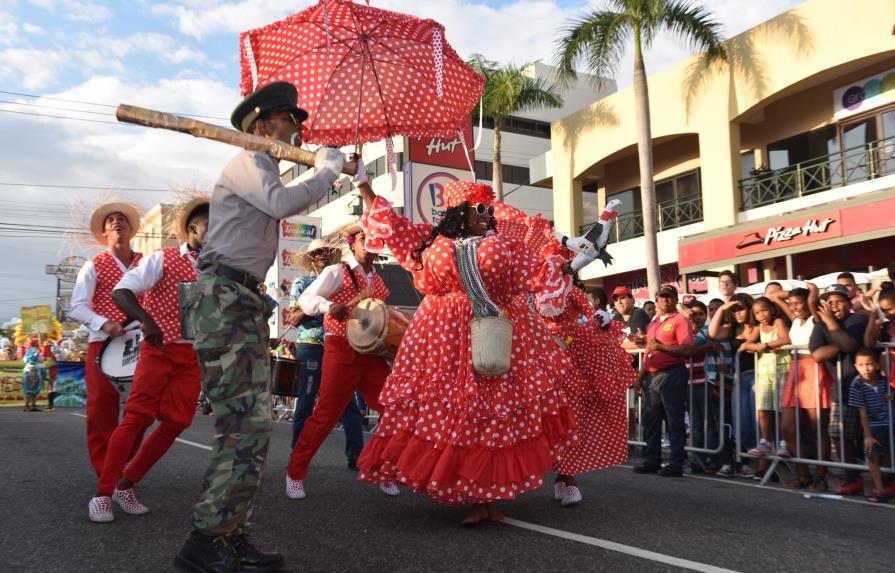 Cierra carnaval de La Vega, Santiago y Santo Domingo