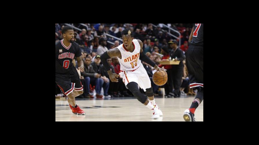 Horford anota 18, Hawks derrotan a los mermados Bulls 