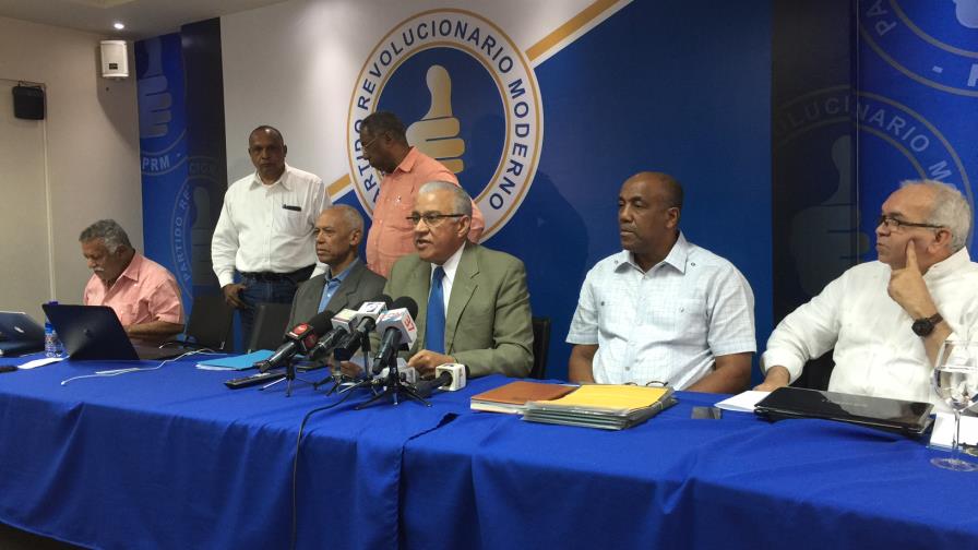 Luis Abinader y PRM dicen que Danilo Medina mintió al país Luis Abinader y PRM dicen que Danilo Medina mintió al país