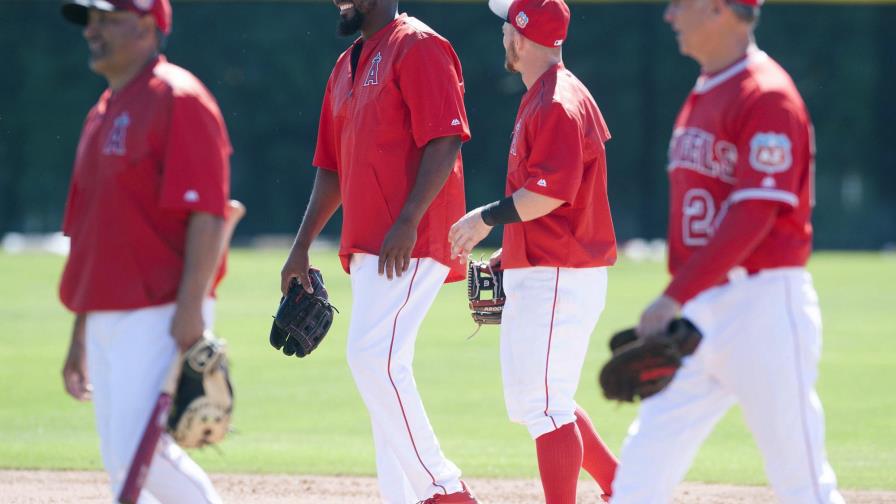 Vladimir Guerrero está enseñando a prospectos de los Angelinos Vladimir Guerrero está enseñando a prospectos de los Angelinos
