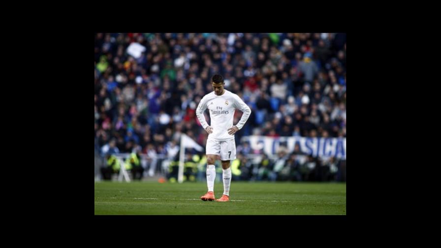 Real Madrid cae ante el Atlético y da por perdida la liga Real Madrid cae ante el Atlético y da por perdida la liga