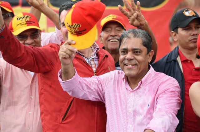 Marino Collante durante la caravana.