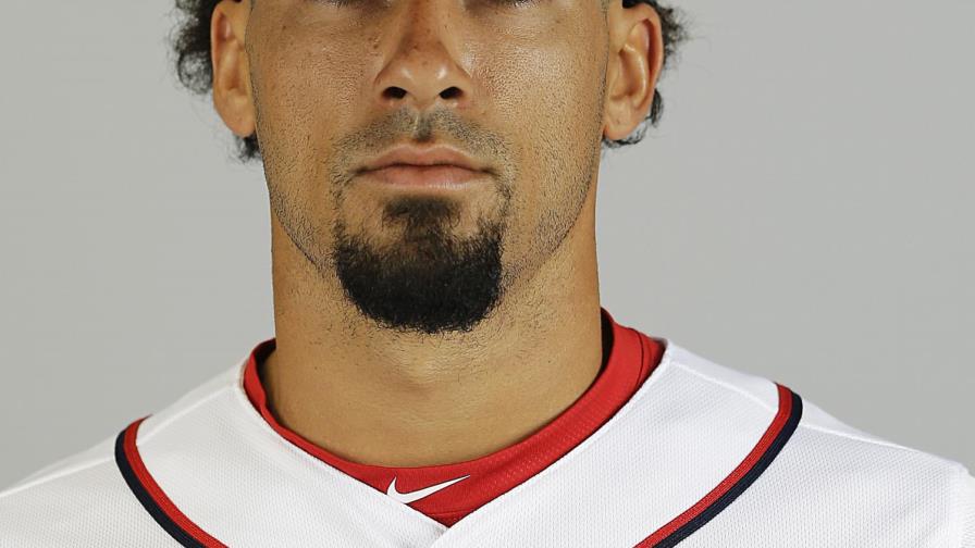 Ian Desmond y los Vigilantes de Texas acuerdan por un año