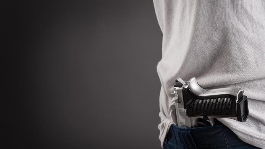 Dos hombres se matan a tiros en un duelo por una mujer